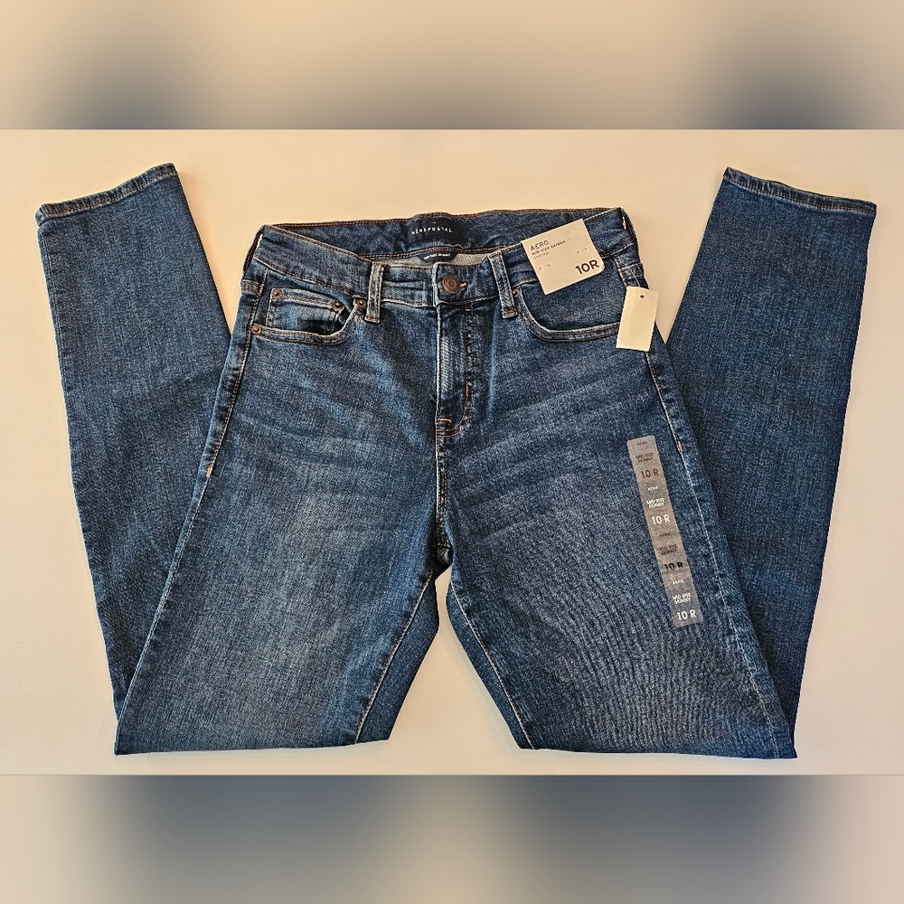 Aero mid rise skinny jeans |  size 10 | medium wash | 30in inseam | NWT